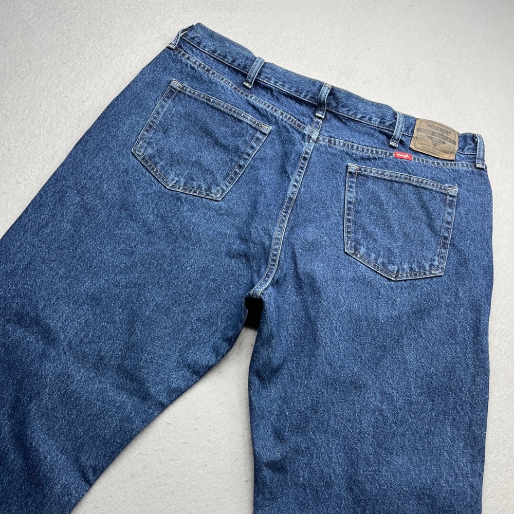 Wrangler Regular Fit Jeans Blue Denim Mens 42x30 Straight Leg Workwear Classic